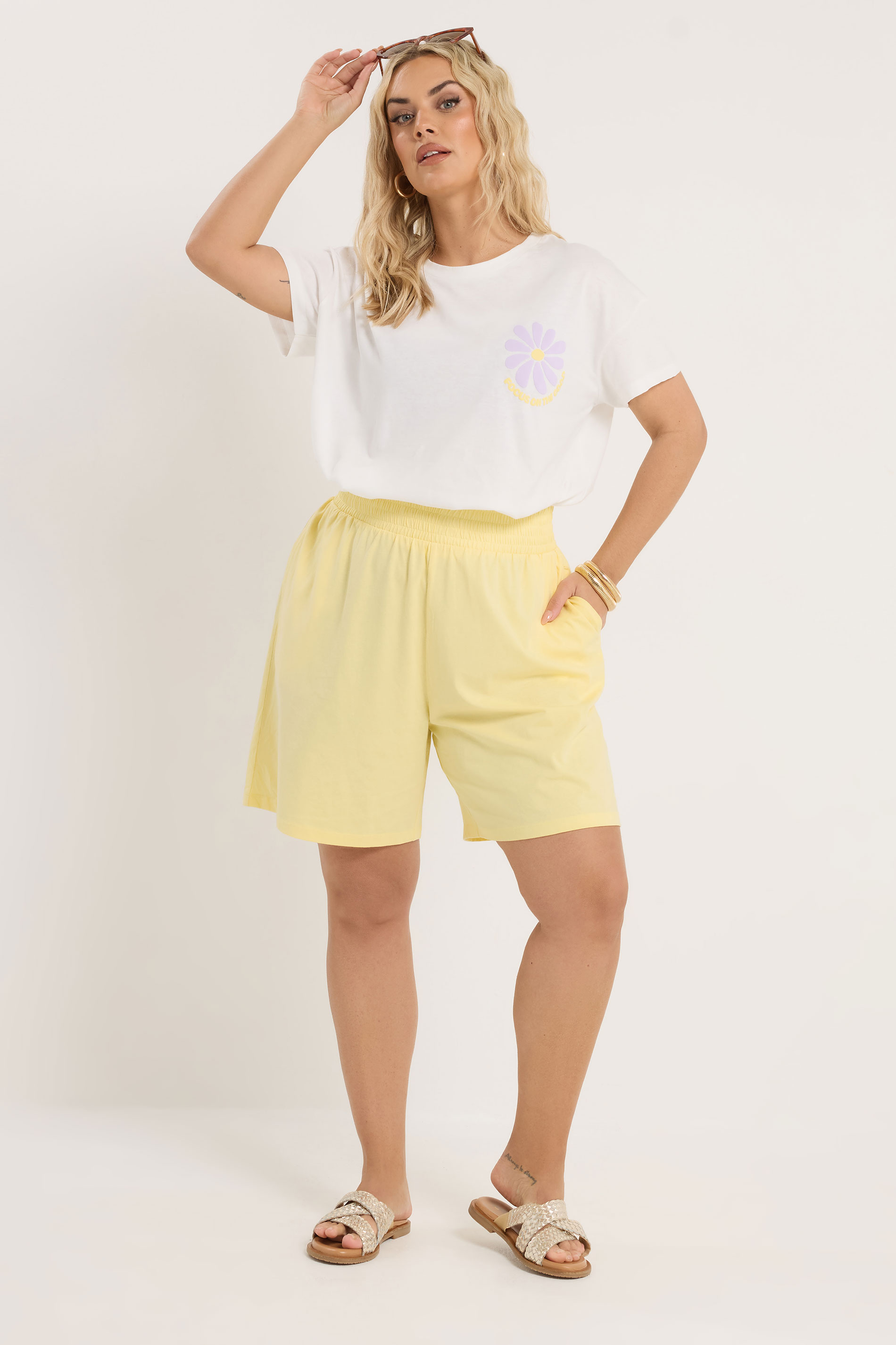YOURS Plus Size Yellow Shirred Shorts | Yours Clothing 4